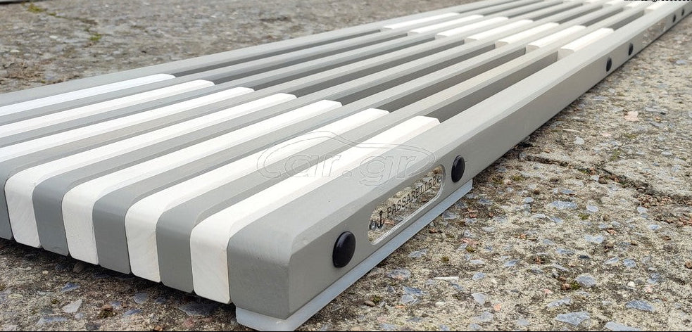 Executive Gangway – Premium Wooden Gangway for Yachts Grey/White
