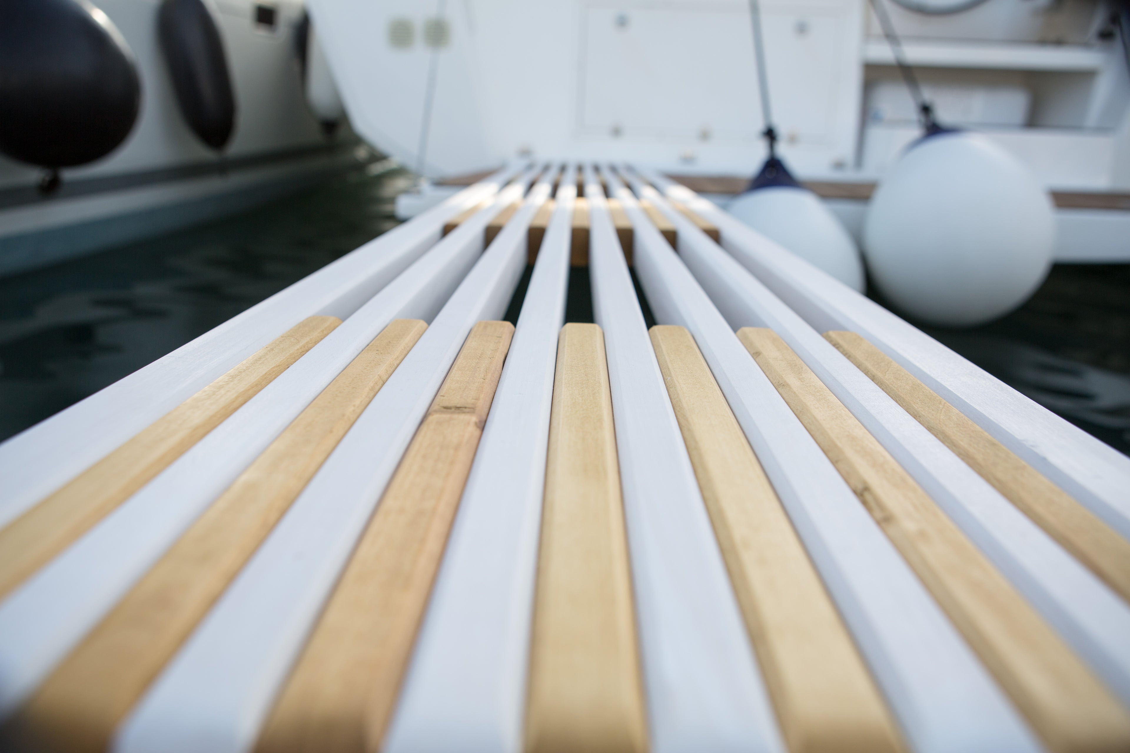 Executive Gangway – Premium Wooden Gangway for Yachts White/Brown